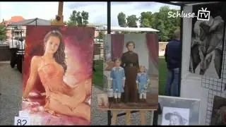 Schluse besucht die Ausstellung 