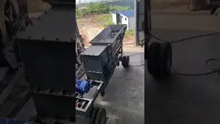 Diesel version mobile jaw crusher plant #jawcrusher #mobilecrusher #crusherplant #machinerychannel