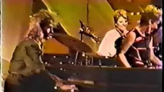 Go-Go's - Head Over Heels (Solid Gold, July 1984)
