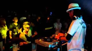DJ　KATO