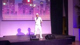 Michele Imberti framf&ouml;r Ashes to Ashes p&aring; Fan Vision Song Contest 2019