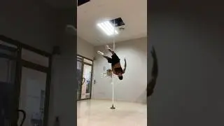 #calisthenics #poledance #ftm #transman #pole #fitness #polesport #transpride #polefitness
