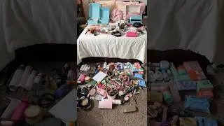 organize my vanity with me✨ #organization #skincare #makeup #declutter #makeupvanity