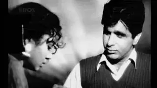Dilip Kumar's encounter with Nimmi- Amar