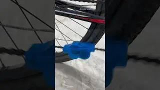 🤯 Clean Your Bike Chain Without Removing It!