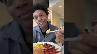 Smooth is Live Eating Sweet Maple French Toast!