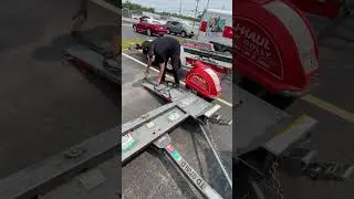 UHaul staff explains how to set up Tow Dolly 🚘 #uhaul #diy #lifehacks #towing