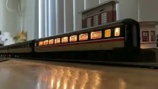 Model trains 187 - Floor troll, look My new Bachmann MK2F arrived. It&rsquo;s a lovely thing with class 85