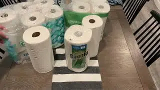 Bounty Quick Size Paper Towels, White, 8 Family Rolls = 20 Regular Rolls (Packaging May Vary)