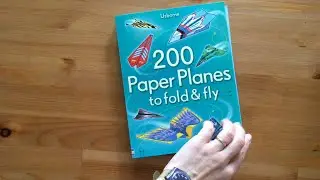 200 paper planes to fold and fly - Usborne