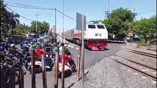 Komplikasi KA ngebut di stasiun sepanjang