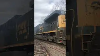 CSX 3276 and 9 coming in fast!!!