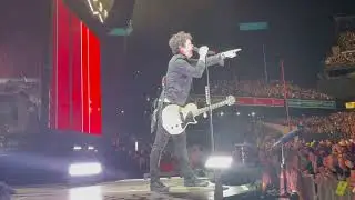 green day - american idiot / holiday / know your enemy [live]