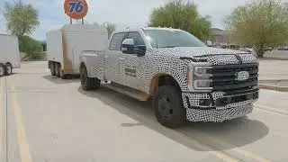 Тяжелые грузовики Ford 2023 года замечены недалеко от Долины Смерти