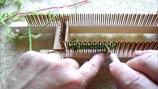 purl stitch on the fixed fine gauge Kiss loom with the regular tool