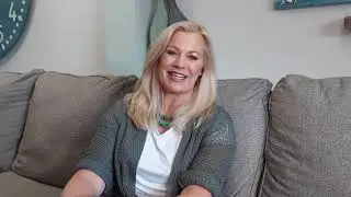 Introduction to Sandi Melnychuk and Holistic Oasis International.