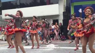 Caporales sociedad en el pasacalle de San luis