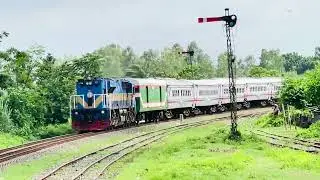 America Made EMD Diesel Locomotive GT42AC Power Of Hp-3250 With 732/DN Borendo Express Raninagar