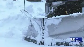 Springfield crews tirelessly clear snow from city streets
