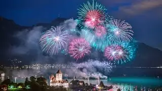Fireworks night at the Rhine Falls. #switzerland #europe #swiss #travel #travler #1.August #reinfall