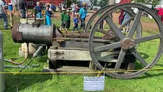 20 HP South Penn Oilfield Gas Engine