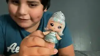 Unboxing Callie birthday cake