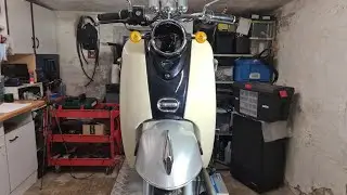 Benzhou scooter gets a front turn signal facelift (installation tips and tricks...).