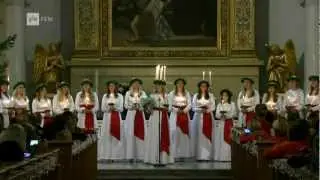 Finlands Lucia 2012 Julia Hanhikoski - I Vinternattens Tid