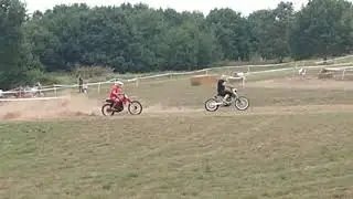 Malle Mile lightweight Sunday Hillclimb final, Second for the 1977 CR125m