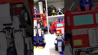 Robosen Optimus Prime и Jada Toys Optimus Prime #robosen #optimusprime #transformers #jadatoys
