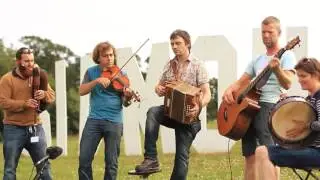 TOPETTE!! 'Maybe Macedonian' - Sidmouth FolkWeek 2015