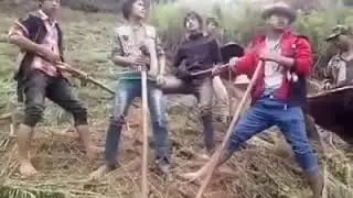 khun zaw hike