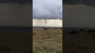 STUPENDO TORNADO STAZIONARIO nel Canale d'Otranto ammirato da Punta Palascia (Otranto) 7 marzo 2024
