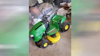 Lawn mower painting (John Deere L111) -&Beta;&alpha;&phi;ή &chi;&lambda;&omicron;&omicron;&kappa;&omicron;&pi;&tau;&iota;&kappa;&omicron;ύ &tau;&rho;&alpha;&kappa;&tau;έ&rho;