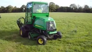 John Deere 323SC Fariways Mower,