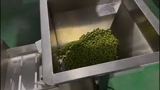Computer combination weigher packaging machine.