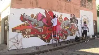 Mutir&atilde;o de Graffiti: Carv&atilde;o em Cores