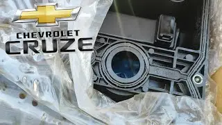 МАСЛО В СВЕЧНЫХ КОЛОДЦАХ - ЗАМЕНА КЛАПАННОЙ КРЫШКИ Chevrolet Cruze 2014 1.8