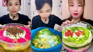 REQUEST|| RANDOM EATERS SHAVED ICE EATING WITH CREAM MATCH MILK POWDER AND OTHER TOPPINGS 