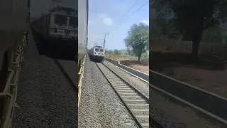 22718 Rajkot SF Express Highspeed Perfect Crosing #railway #wap7 #indianlocomotives