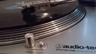 Ernesto vs Bastian - Bastian Dream (Vinyl Rip)