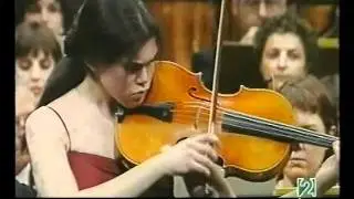Isabel Villanueva (18) plays Bartok Viola Concerto (1/3)
