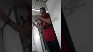 Pramugari marah saat tau di rekam
