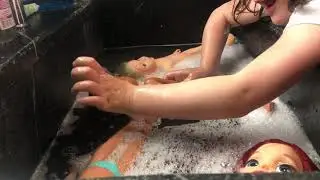 Emma Skye Pool Party2