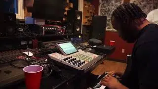 DETROIT PRODUCER ELROYBEATZ COOKIN UP WITH MPC GROUP 