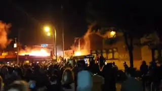 Minneapolis 3rd Precinct Abandoned and Burned as Riots Continue