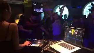 Dj Tina ahoy beer club
