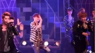 [Fancam]120727 HunHan dancing Two Moons at the back