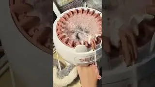 Hand-cranked knitting machine can be used by adults and children, Very convenient.#diy