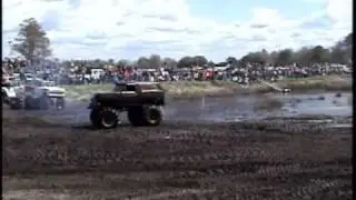 Lindsay Mud Run Part 17 - TGW Puddin' Creek Perry, Florida - Spare Parts Doug Freestyle